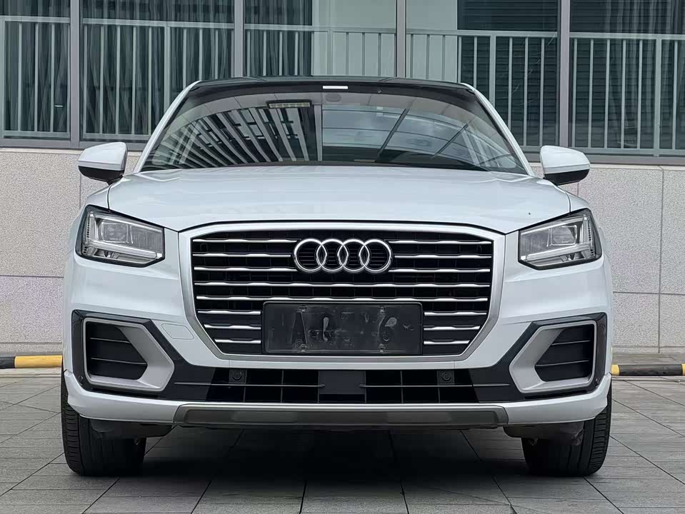 Audi Q2L