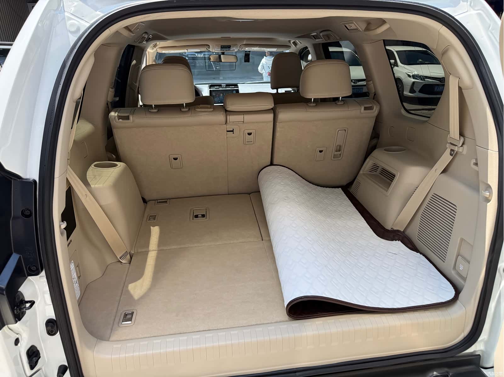 Toyota Prado, 2024 14