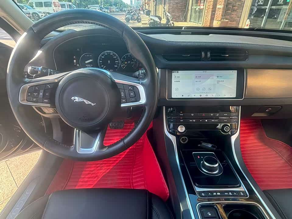 Jaguar XFL Jaguar XFL
