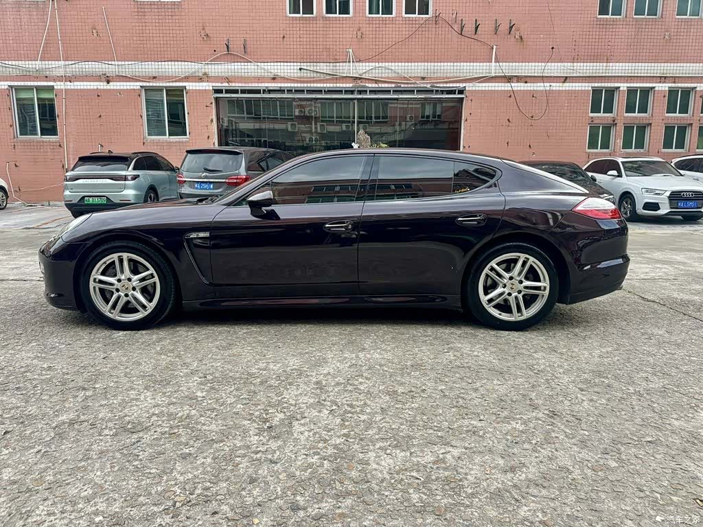 Porsche Panamera, 2012 3