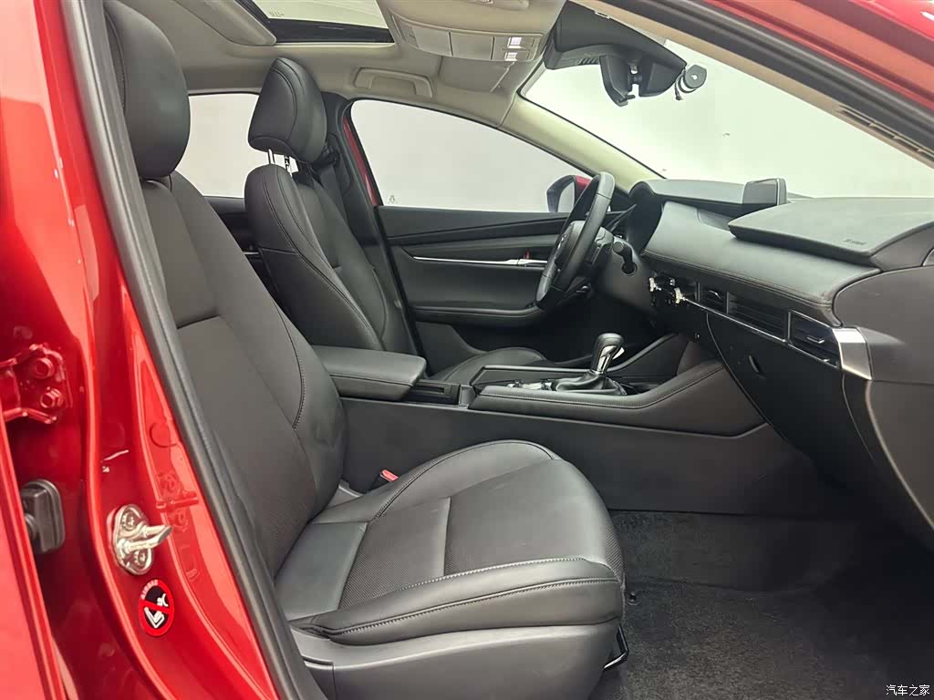 Mazda Mazda3, 2021 16