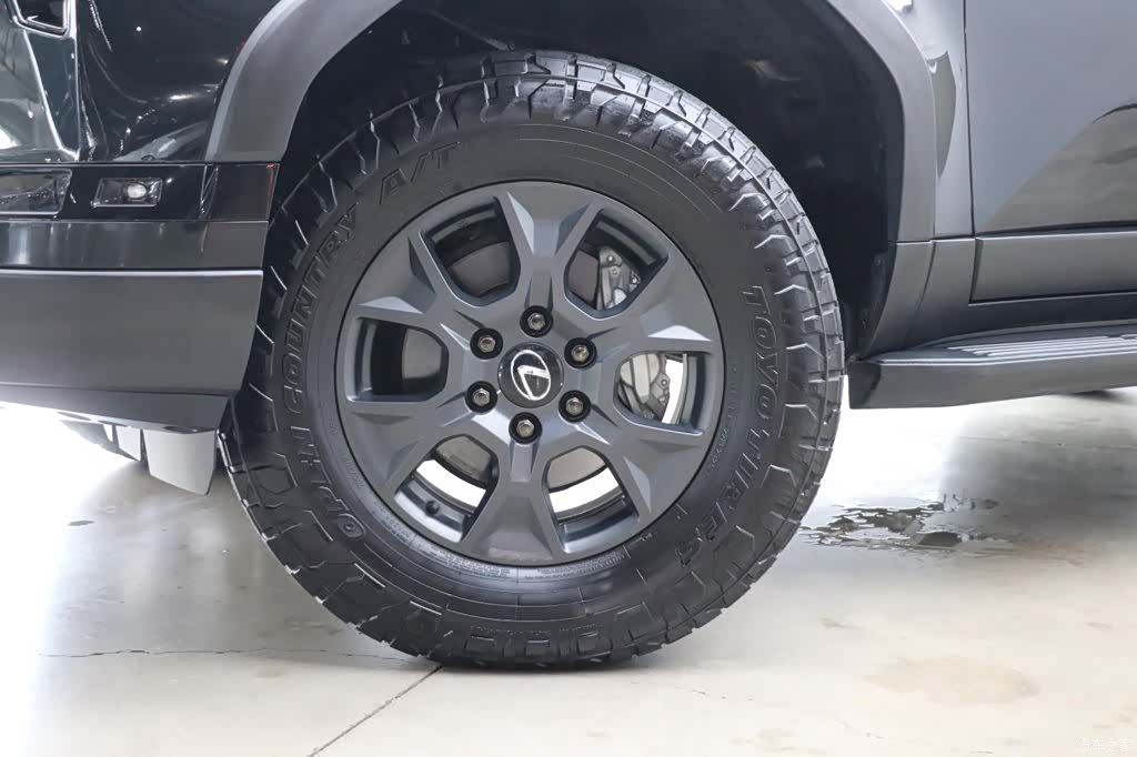 Lexus GX, 2025 25