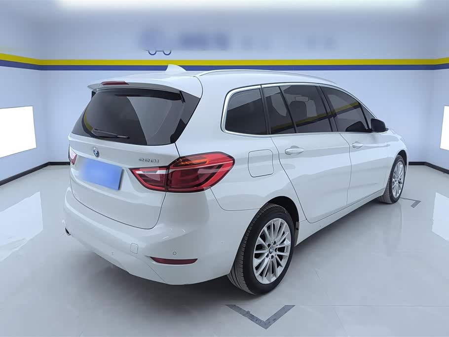 BMW 2 series multifunctional station wagon
