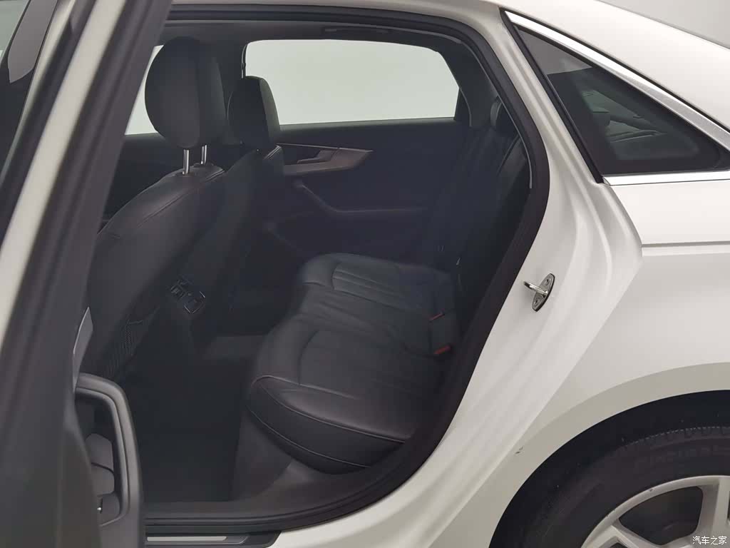Audi A4L, 2017 15