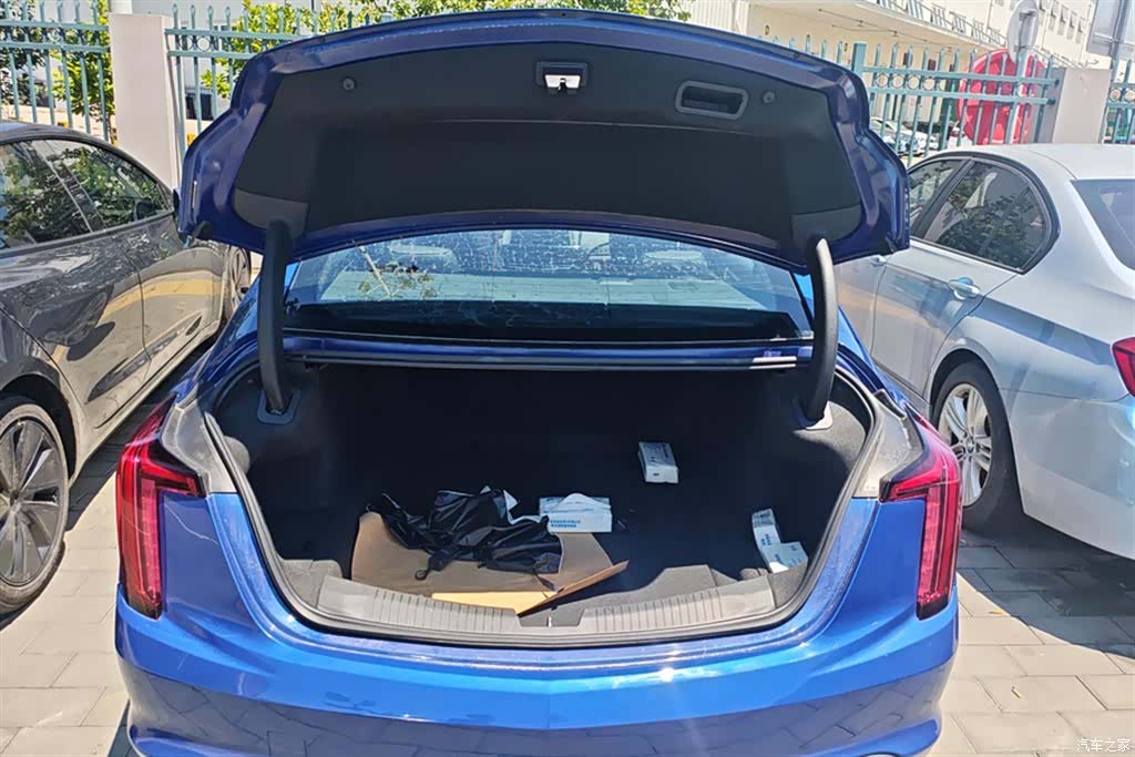 Cadillac CT5, 2020 4