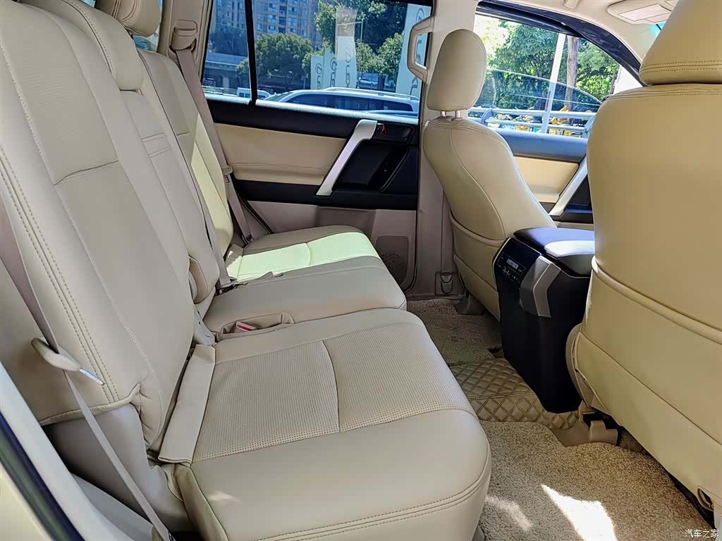 Toyota Prado, 2014 11