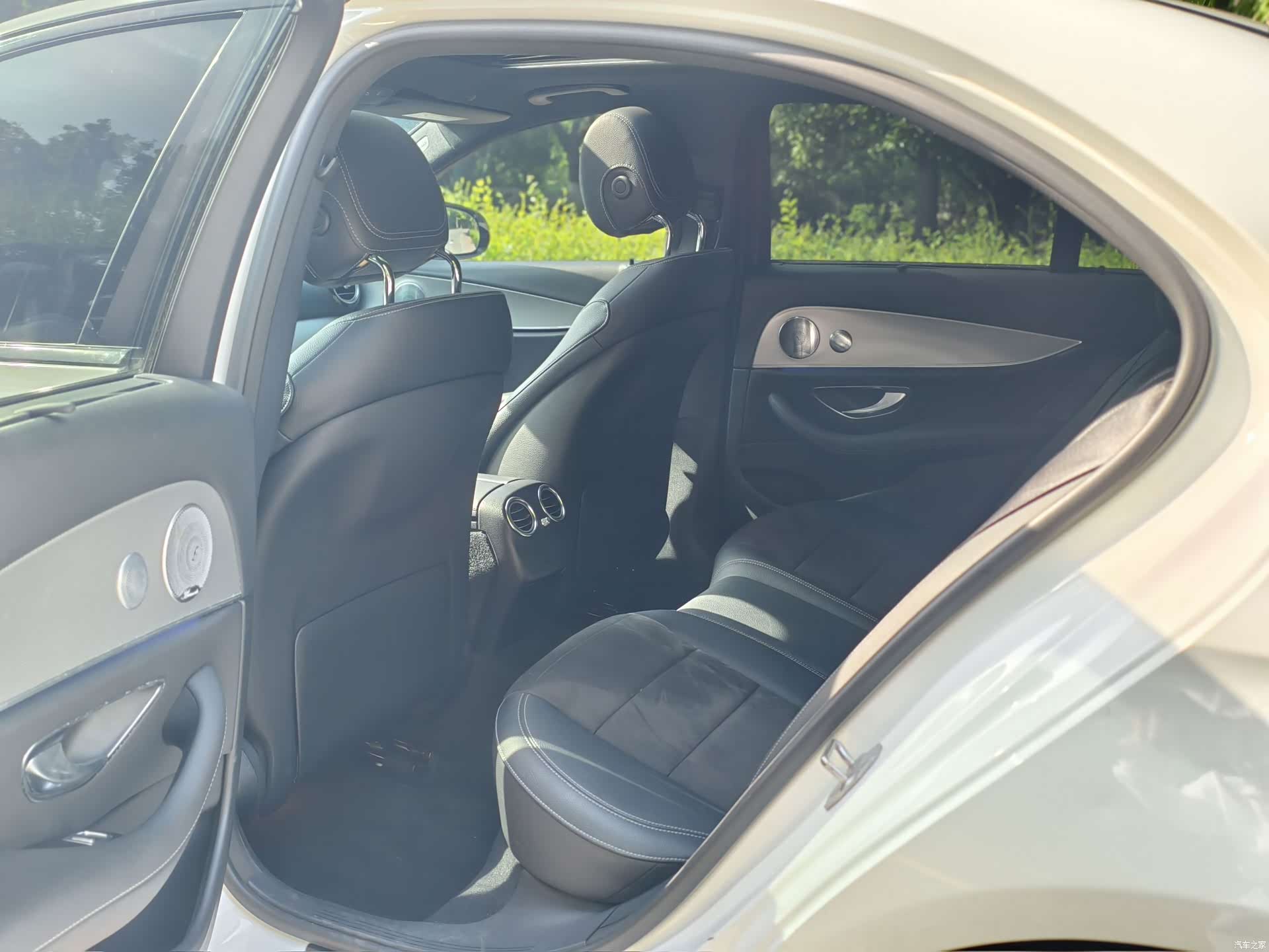 Mercedes-Benz E-Class, 2018 11