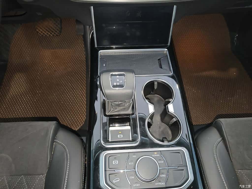 Hongqi HS7, 2023 14