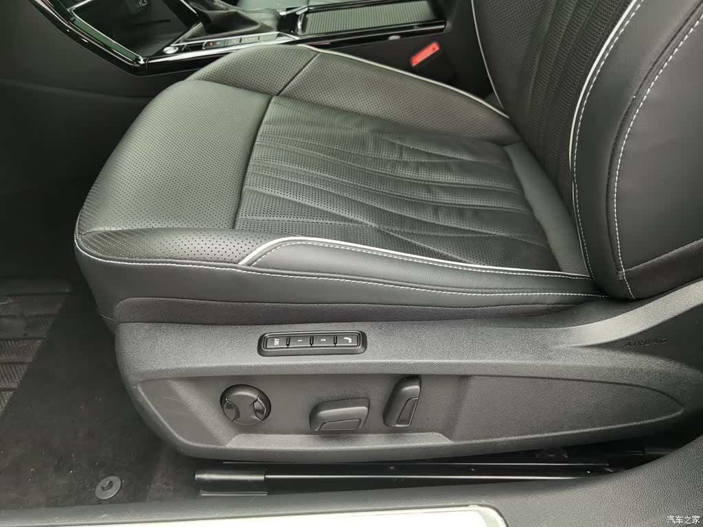 Volkswagen Passat, 2022 20