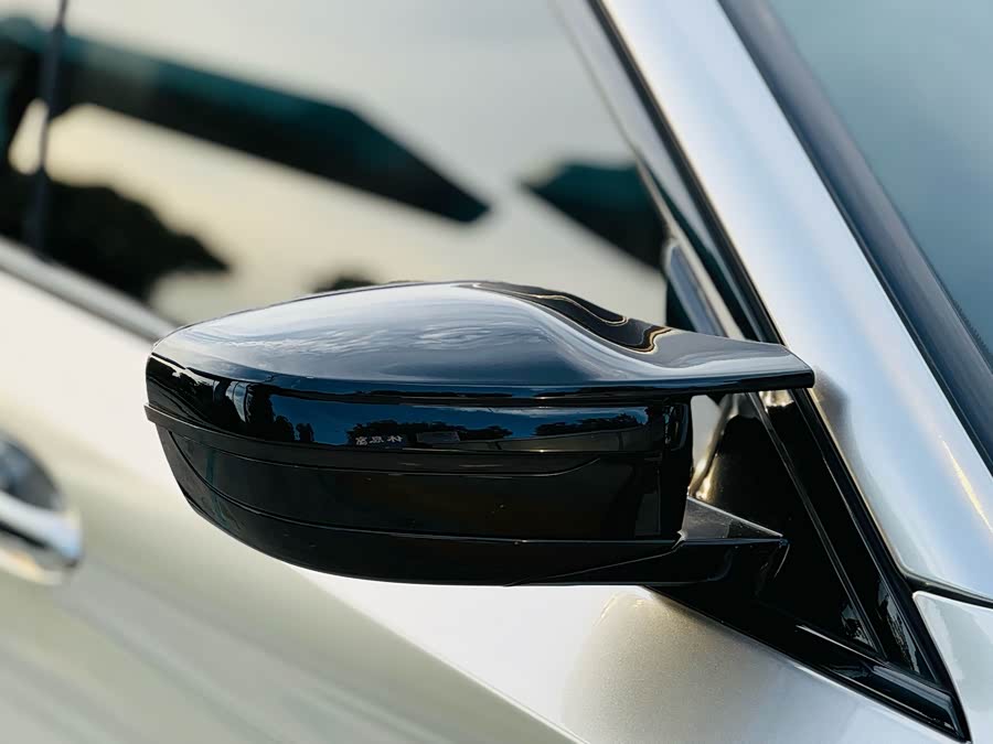 BMW 5 Series 2018, фото 15