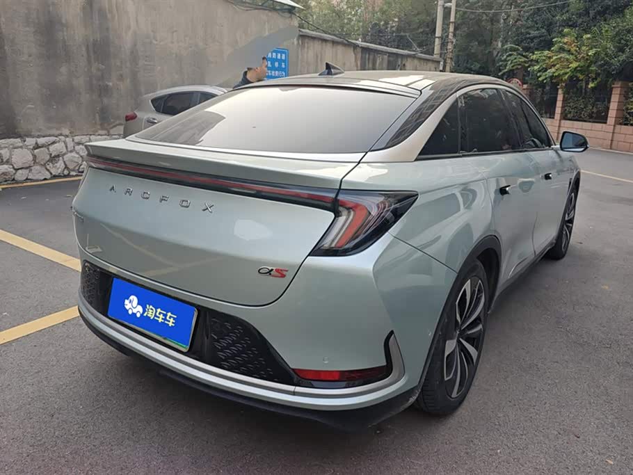 ARCFOX Polar Fox Alpha S