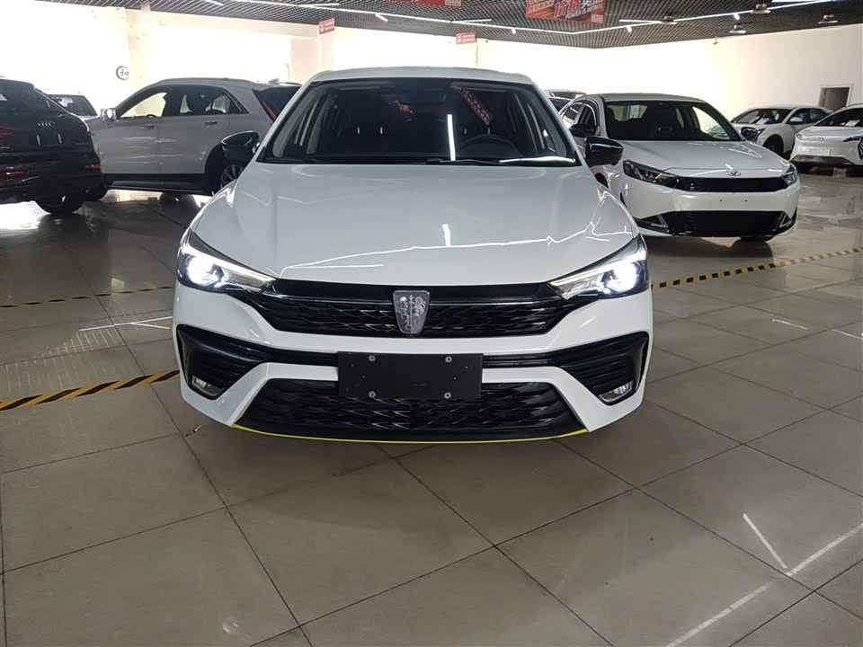 Roewe i5