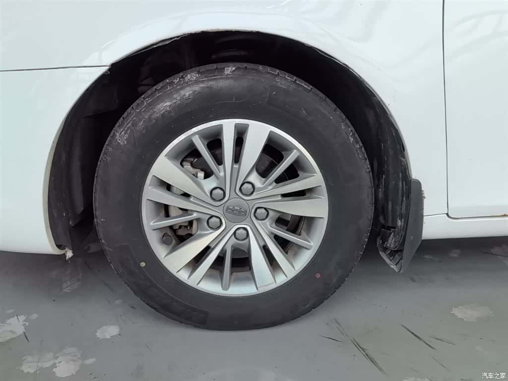 Geely Emgrand, 2018 23