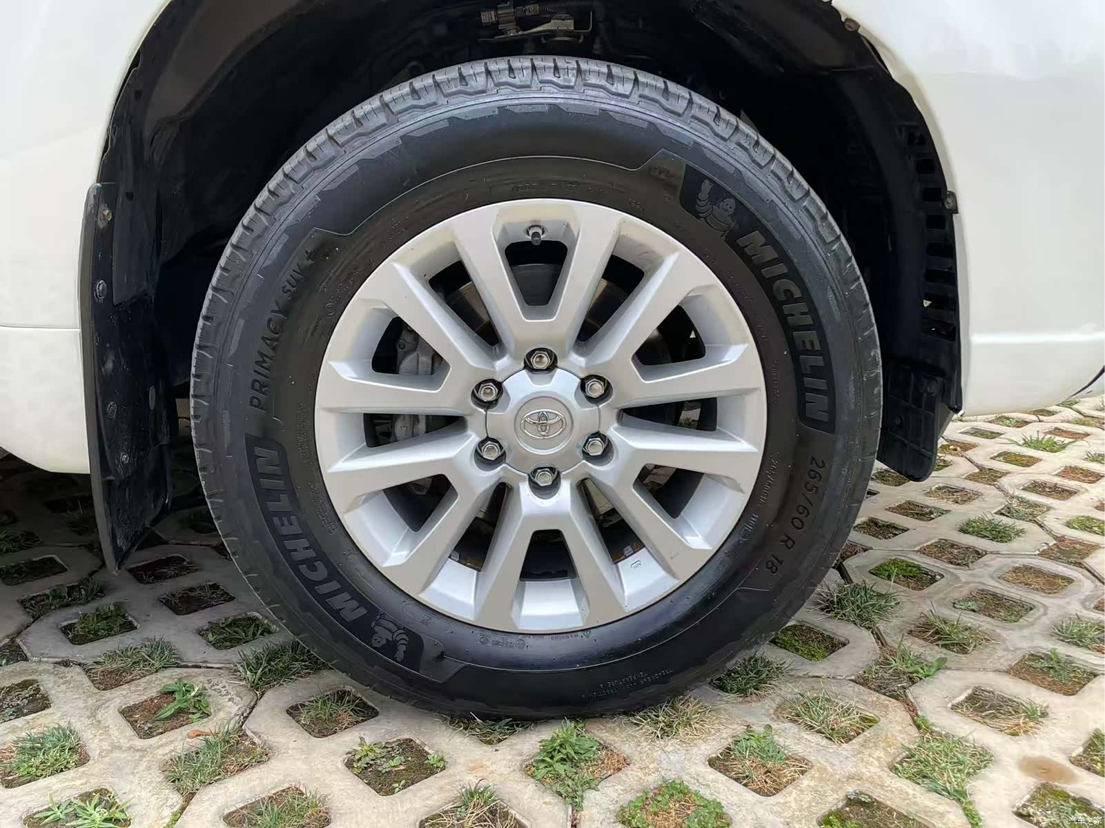 Toyota Prado, 2014 15