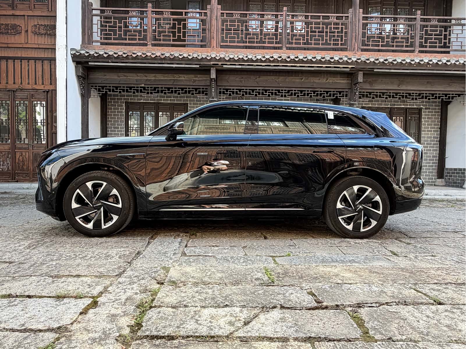 Exeed Yuan, 2025 4