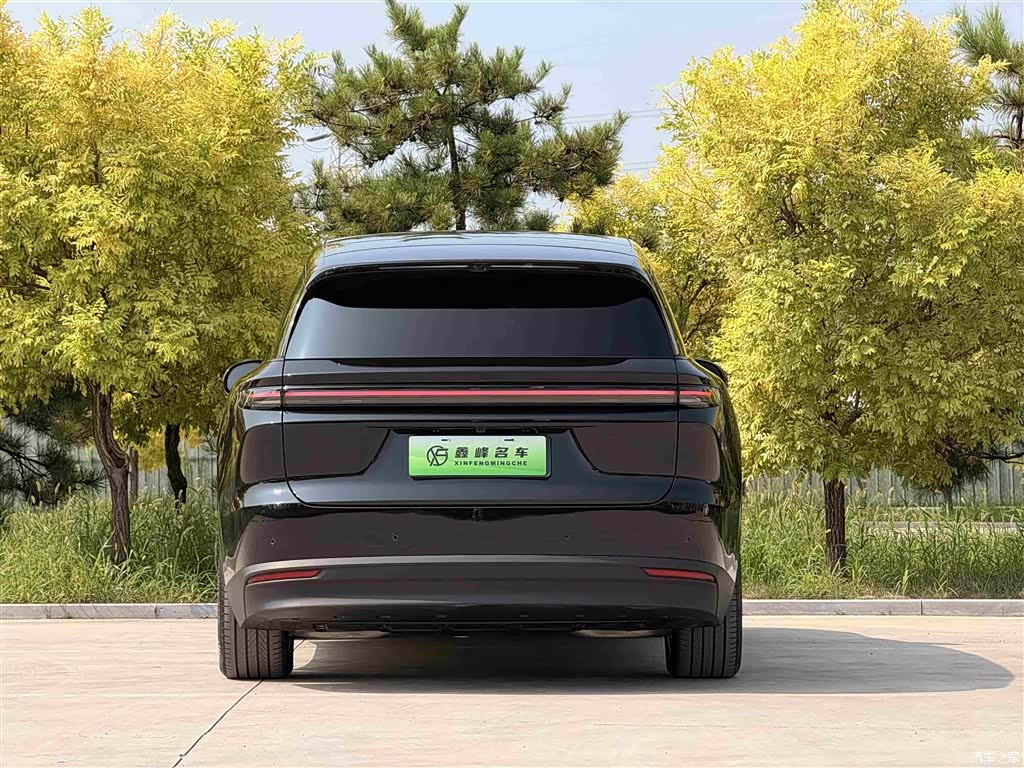 Li Auto i8, 2026 34