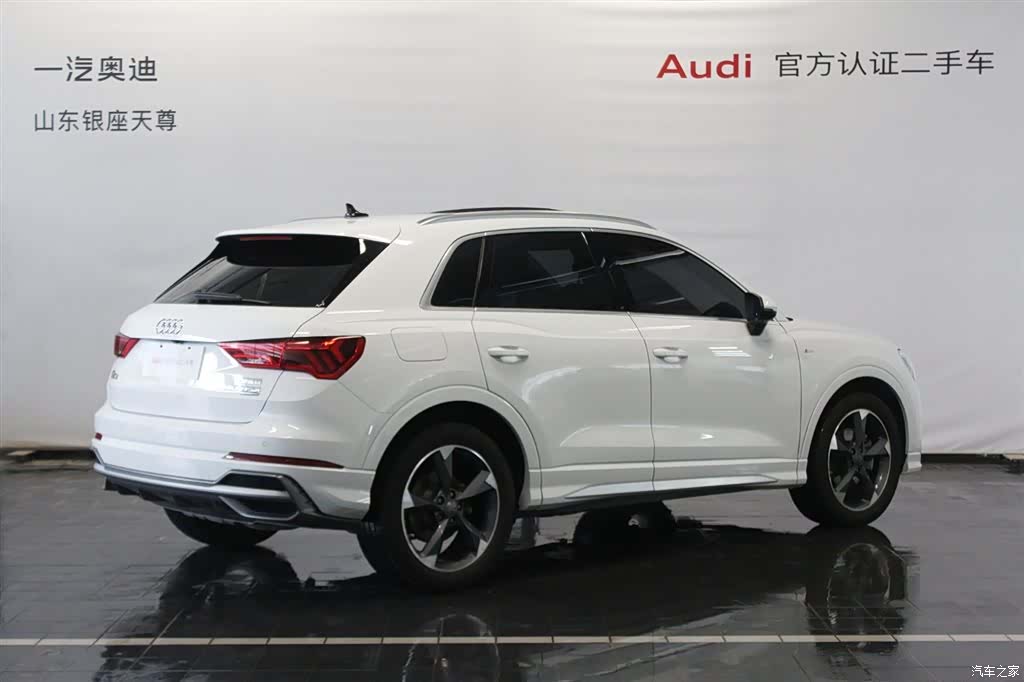Audi Q3, 2019 все фото