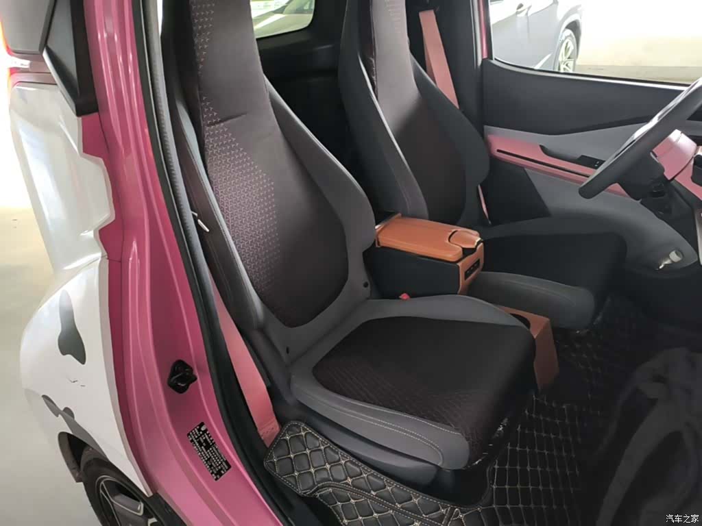Wuling E200, 2022 25