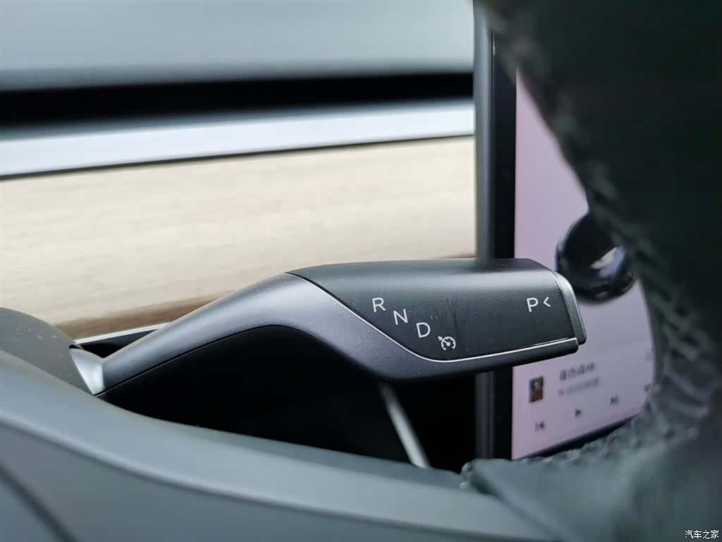 Tesla Model 3, 2019 14