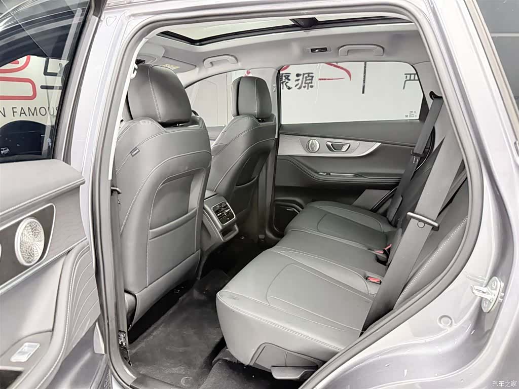 Chery Tiggo 8, 2024 10