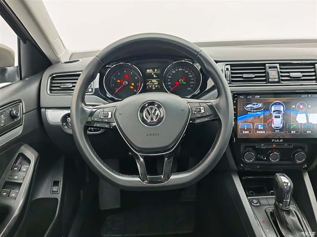 Volkswagen Sagitar, 2018 11