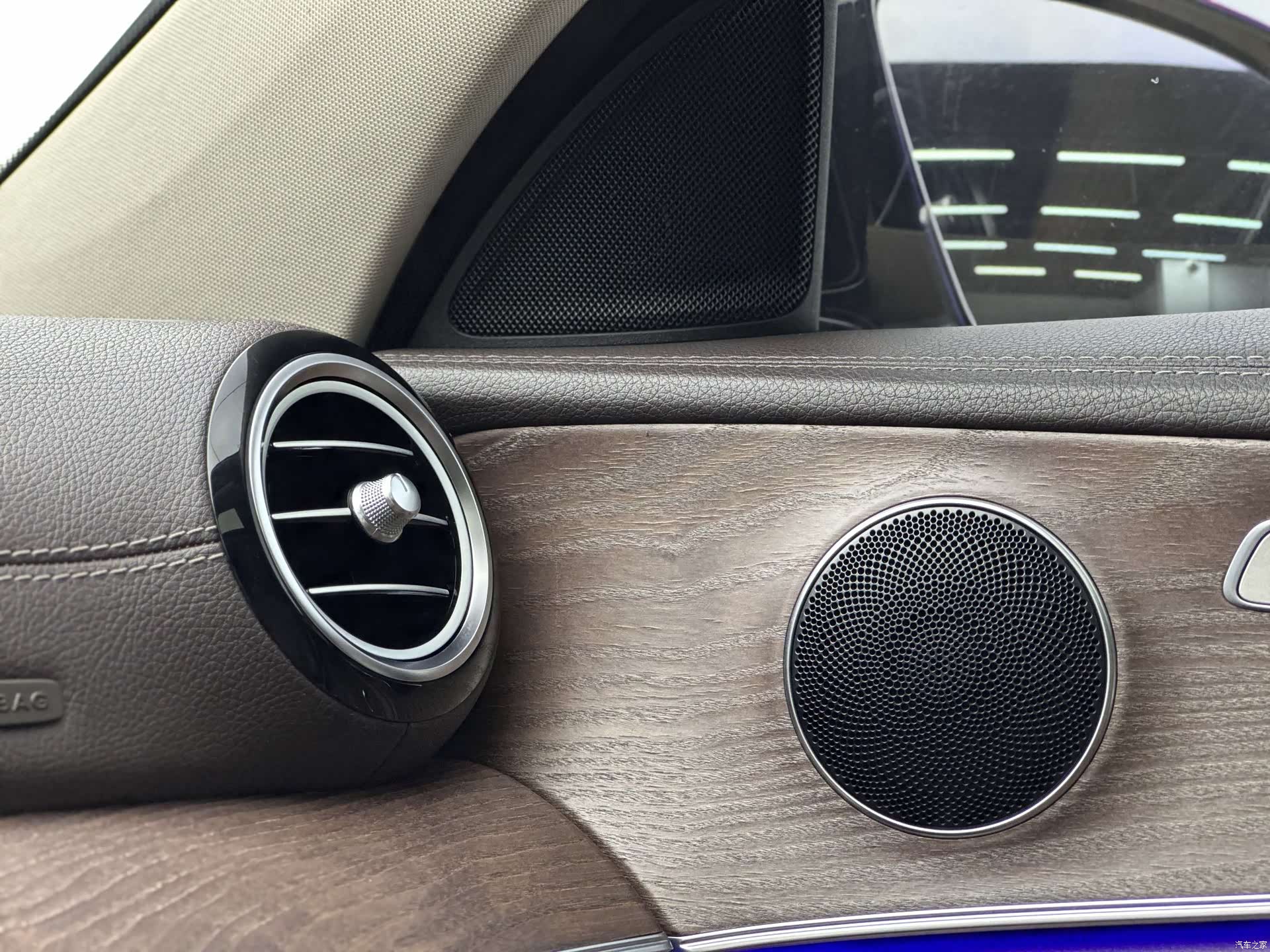 Mercedes-Benz E-Class, 2019 17