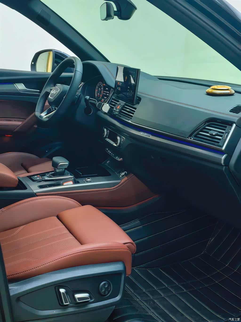 Audi Q5L, 2025 16