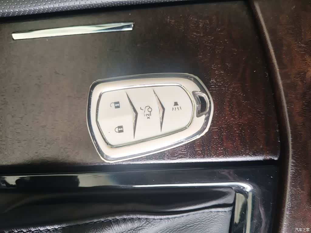 Cadillac XTS, 2020 9
