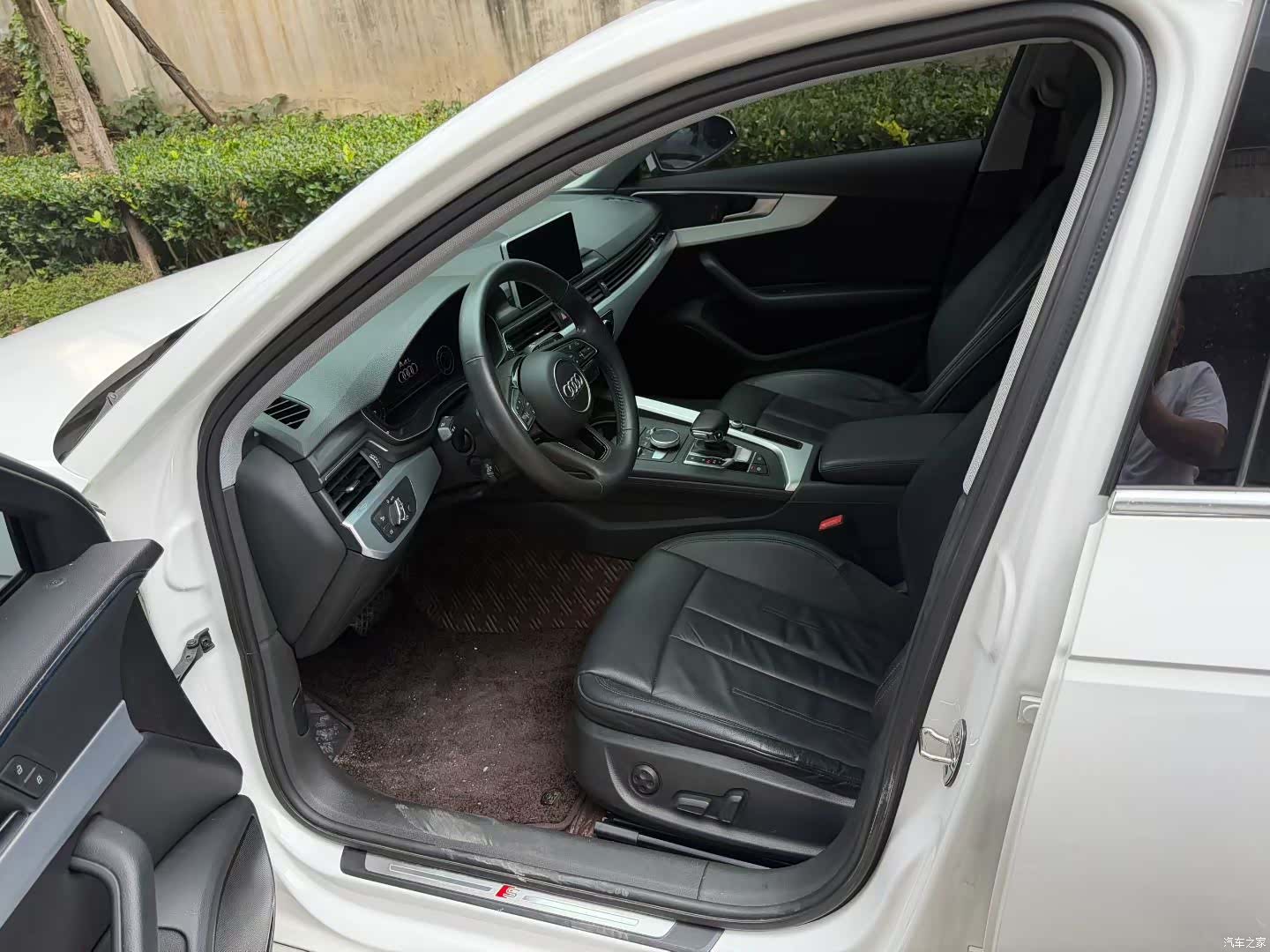 Audi A4L, 2019 4