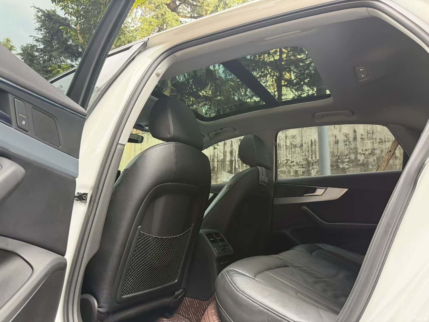 Audi A4L, 2019 6