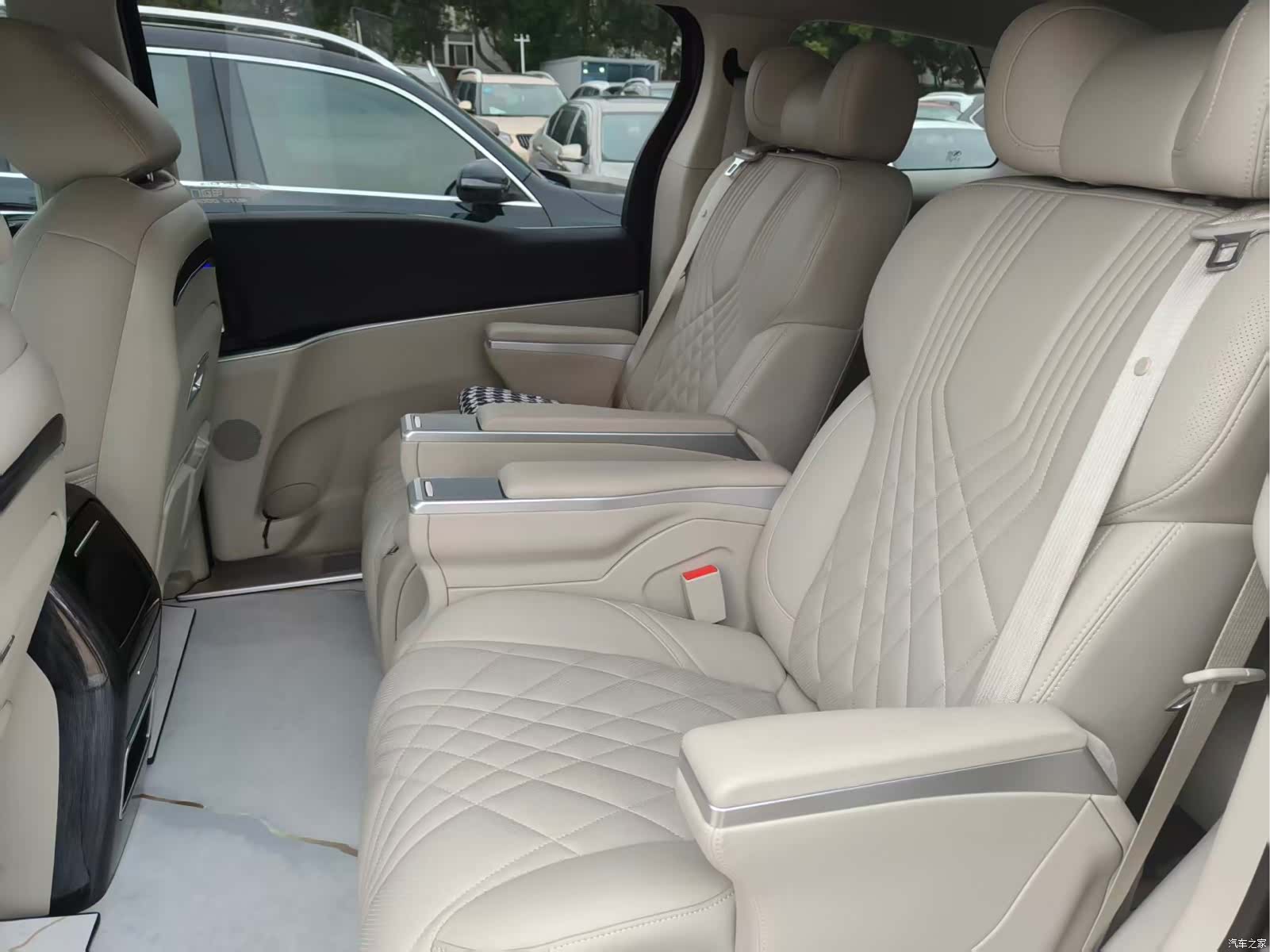 Buick GL8, 2023 все фото