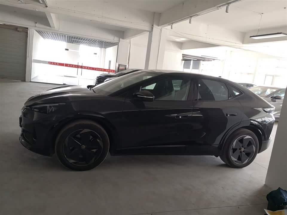 Volkswagen With the crowd 06