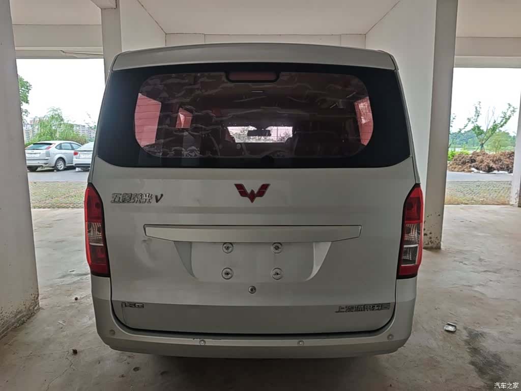 Wuling V, 2018 6