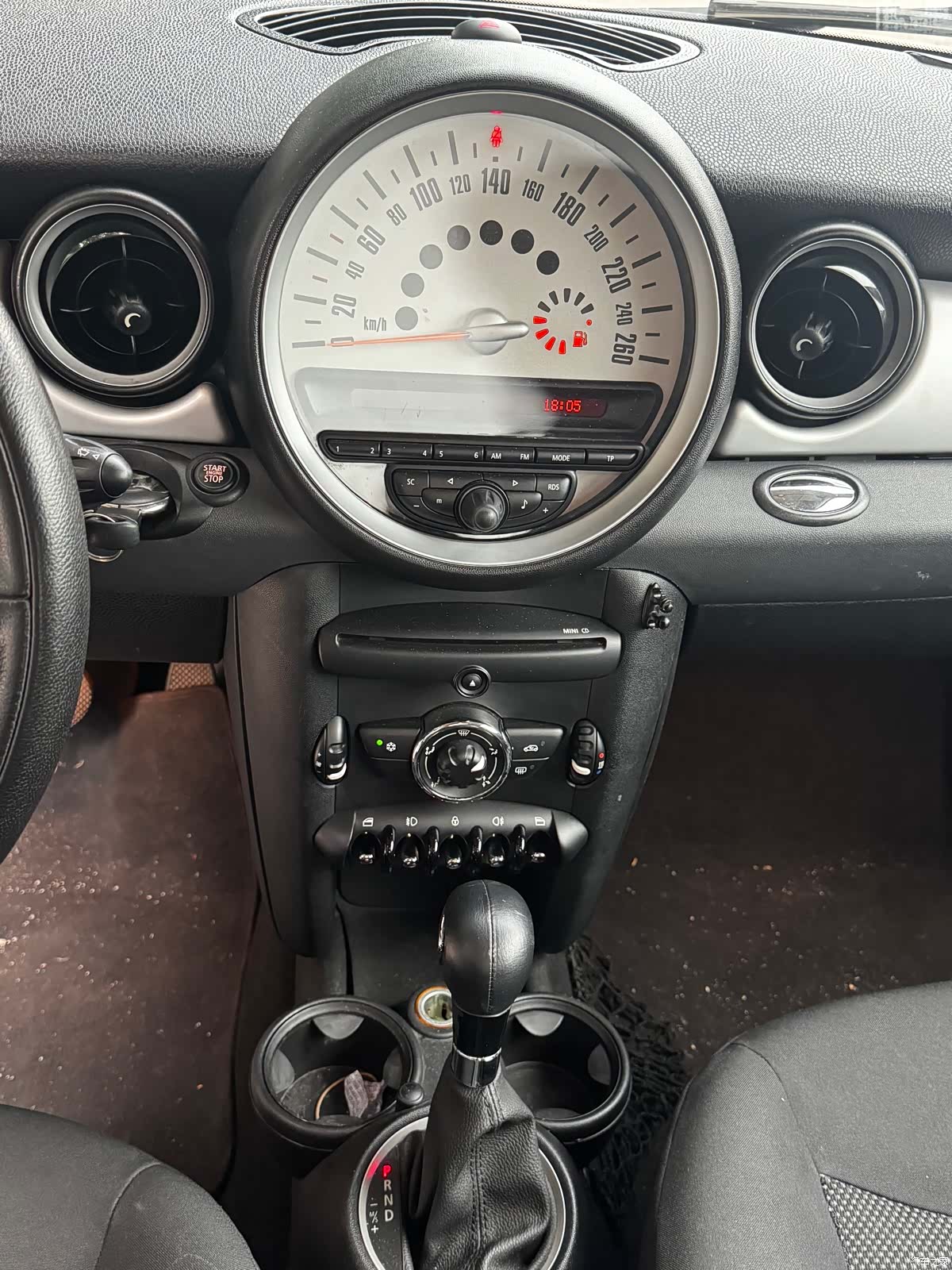 Mini ONE, 2011 9