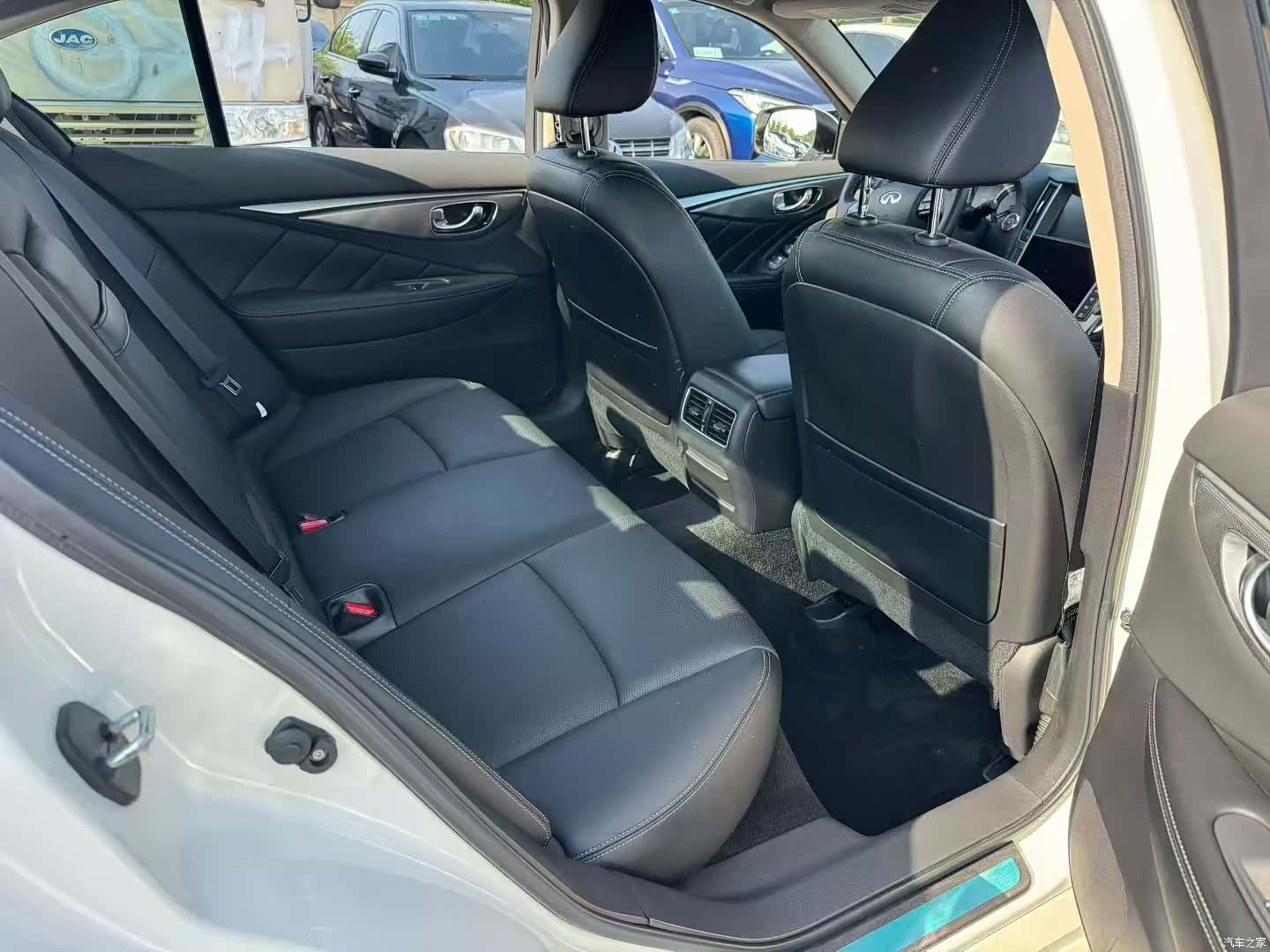 Infiniti Q50L, 2016 7