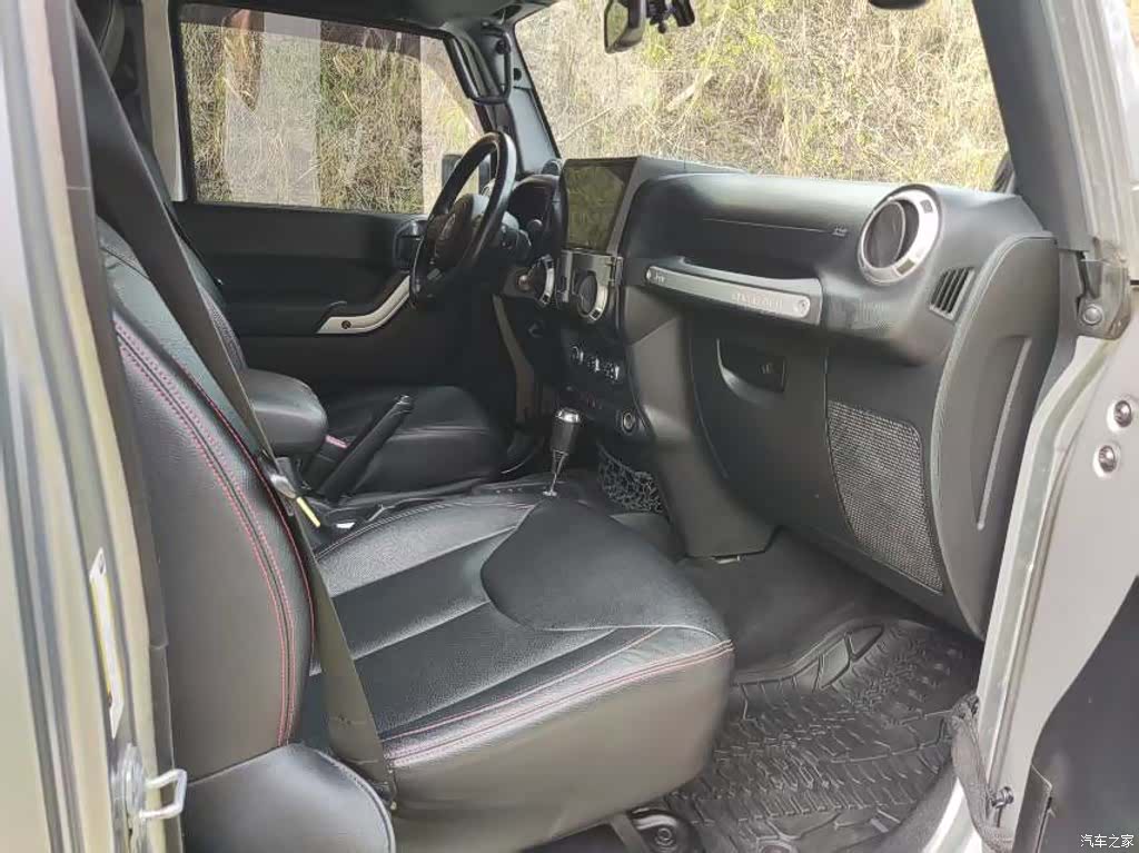 Jeep Wrangler, 2015 7