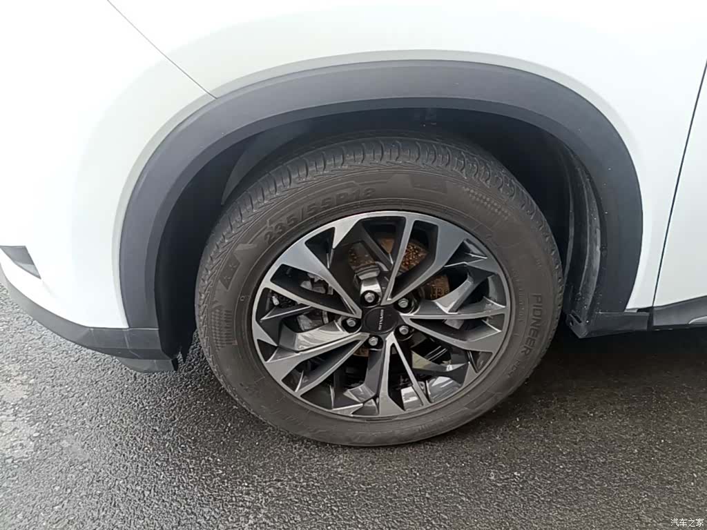 Maxus D60, 2020 23