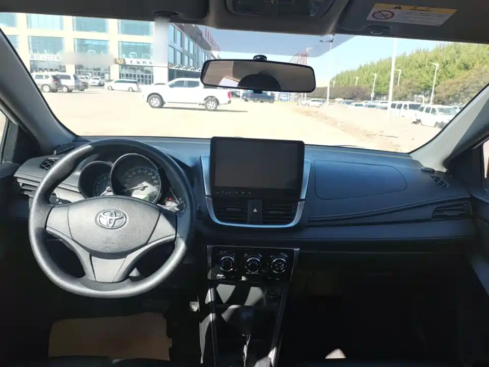 Toyota YARiS L Zhixuan