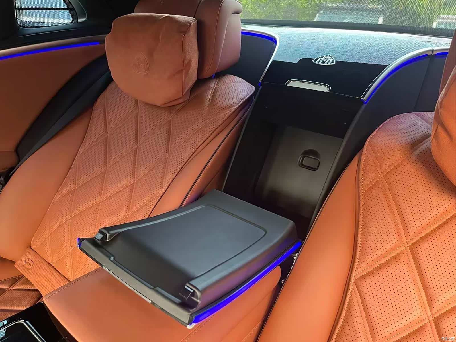 Maybach S-Class, 2023 11