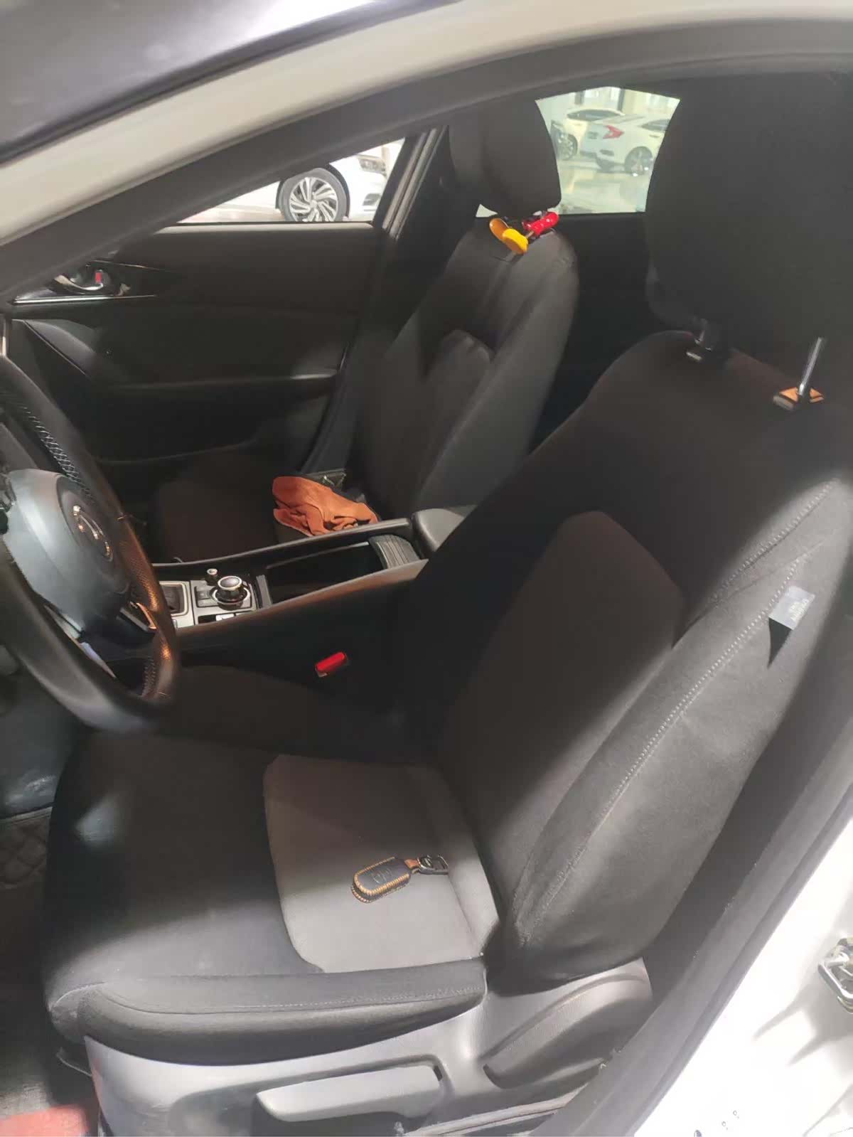 Mazda CX-4, 2023 9