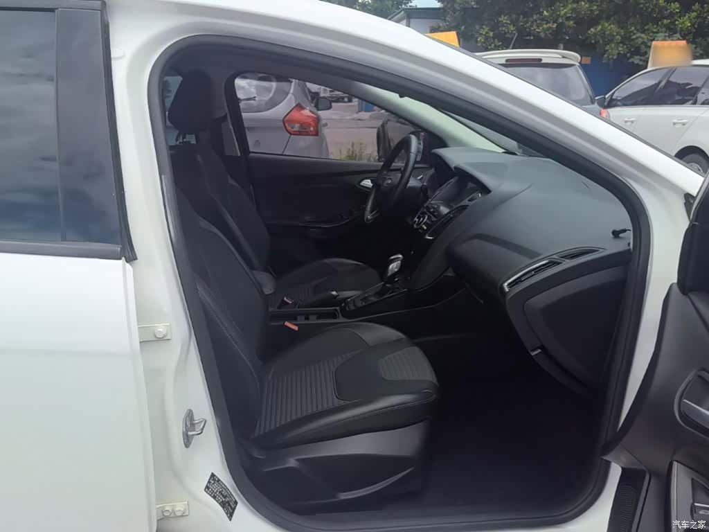 Ford Focus, 2017 25