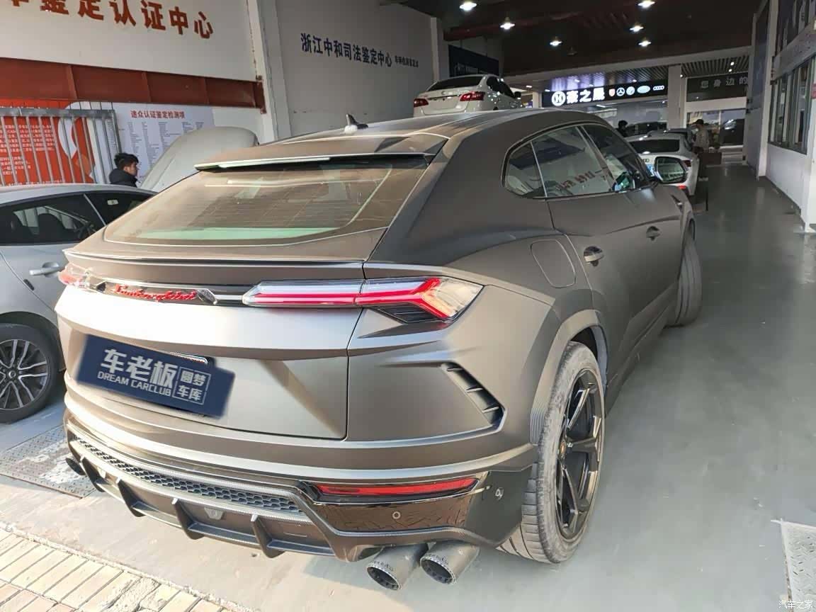 Lamborghini Urus, 2020 18