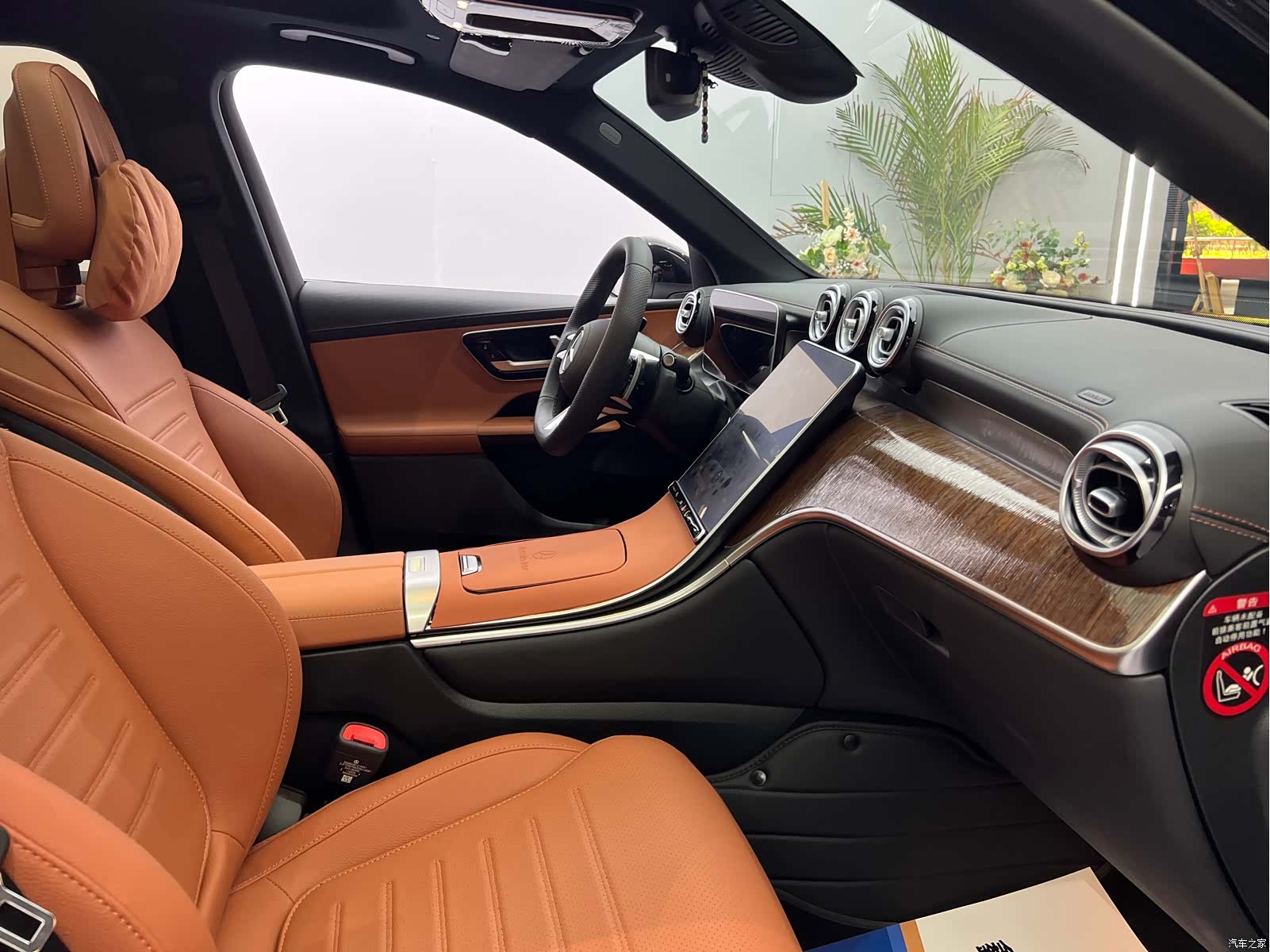 Mercedes-Benz GLC, 2025 14