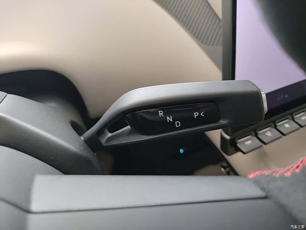 Xiaomi YU7, 2025 14
