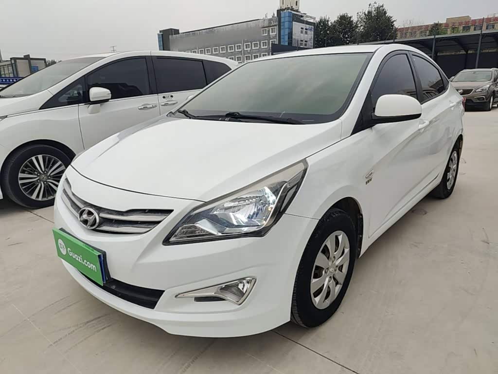 Hyundai 2014 1.4L MT GLS
