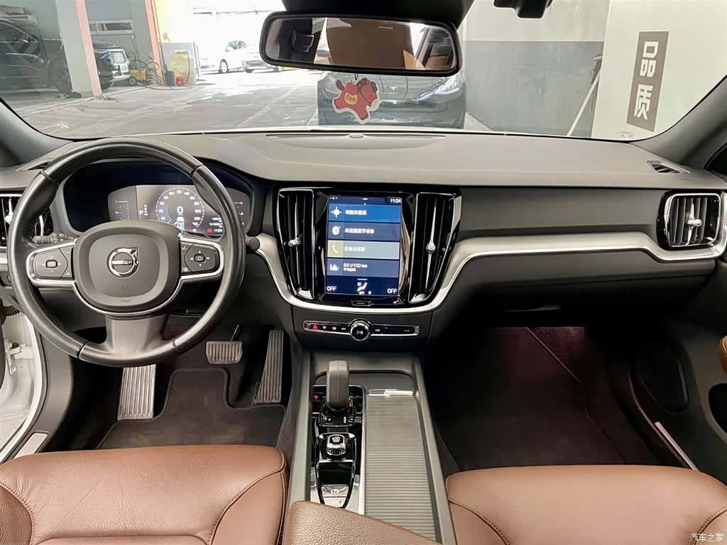 Volvo S60, 2022 8