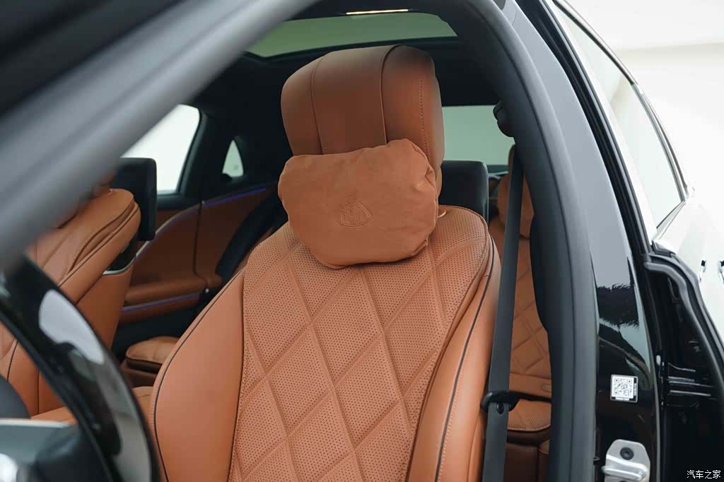 Maybach S-Class, 2024 12