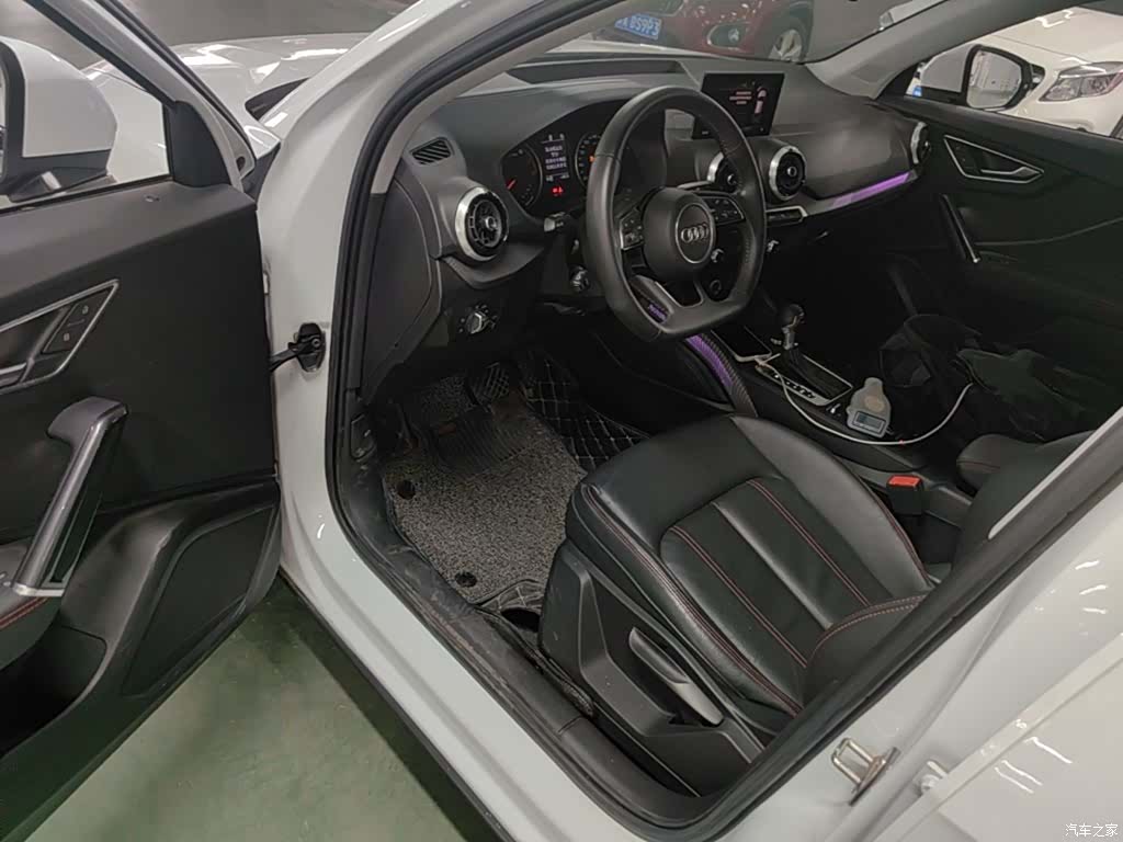 Audi Q2L, 2022 12