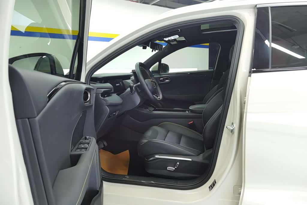 Lynk & Co 02, 2025 9