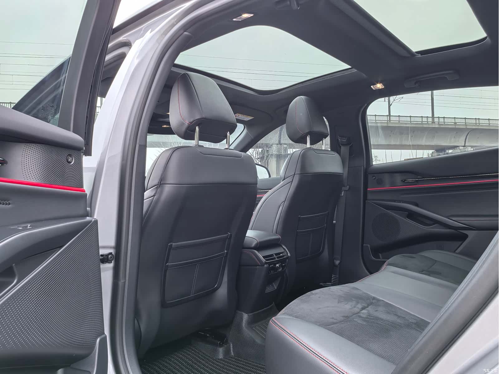 Ford Mondeo, 2023 8